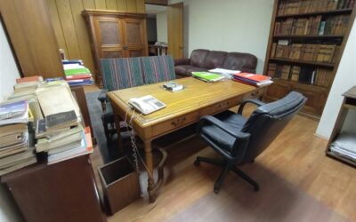 ¡ Oportunidad ! Oficina en el centro de Santiago, de  211 mts 2, 7 dependencias, a pasos de todo, comercio, locomocion, metro, tribunales, bancos, etc.
